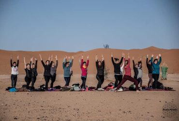 yoga dans le désert de merzouga